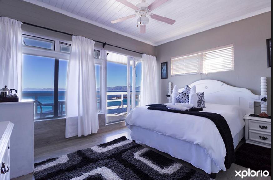 On The Rocks Guesthouse Gansbaai Exterior foto