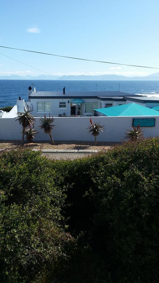 On The Rocks Guesthouse Gansbaai Exterior foto